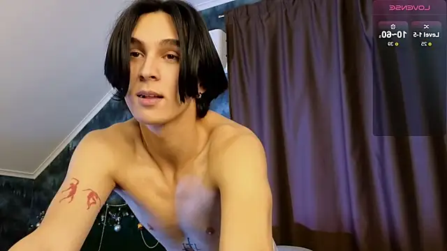 CleoStringer online show from December 19, 7:59 am