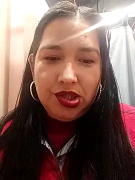 Snapshot of rossiteylor chatting on September 25, 8:23 pm rossiteylor online show from September 25, 8:23 pm