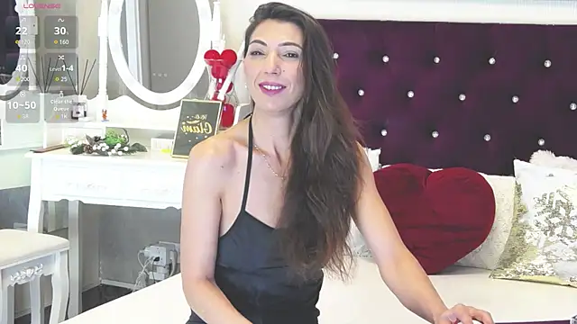 Snapshot of Rossaliaa chatting on June 14, 5:20 am Rossaliaa online show from June 14, 5:20 am