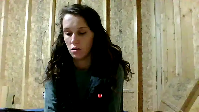 Snapshot of brunettebabexo3 chatting on November 6, 4:13 am brunettebabexo3 online show from November 6, 4:13 am