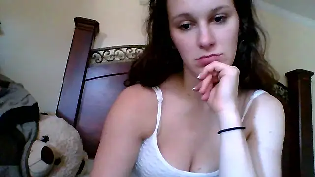 Snapshot of brunettebabexo3 chatting on January 13, 8:03 pm brunettebabexo3 online show from January 13, 8:03 pm