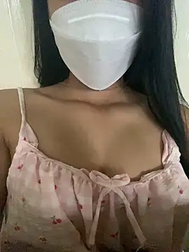 Linh247380 online show from September 26, 2:15 am