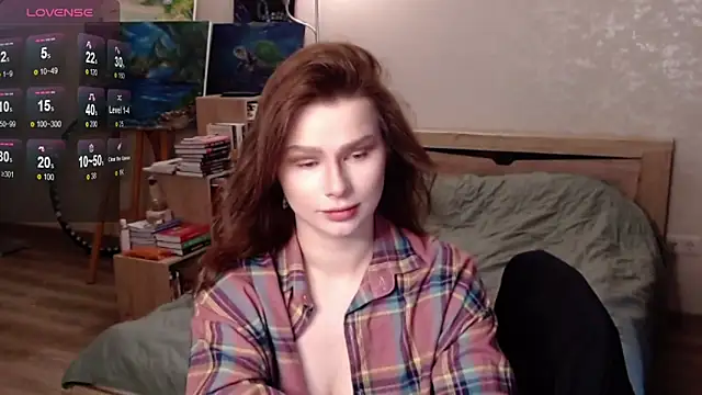 Snapshot of bbJ_one chatting on October 28, 10:30 am bbJ one online show from October 28, 10:30 am