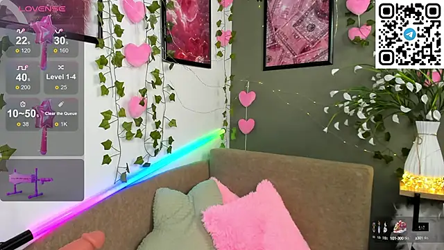 Selena Lune online show from October 4, 12:41 am