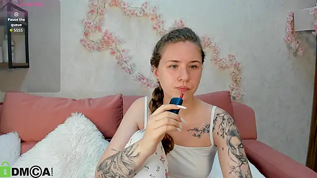 Snapshot of Elsie_Cutties chatting on September 28, 12:05 am Elsie Cutties online show from September 28, 12:05 am