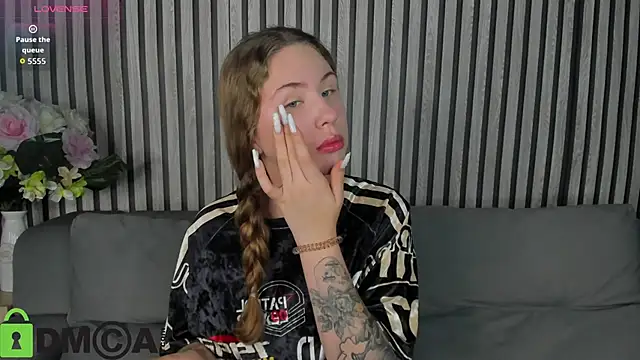 Snapshot of Elsie_Cutties chatting on October 8, 1:03 am Elsie Cutties online show from October 8, 1:03 am