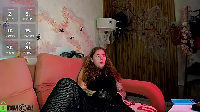 Snapshot of Elsie_Cutties chatting on October 23, 12:21 am Elsie Cutties online show from October 23, 12:21 am