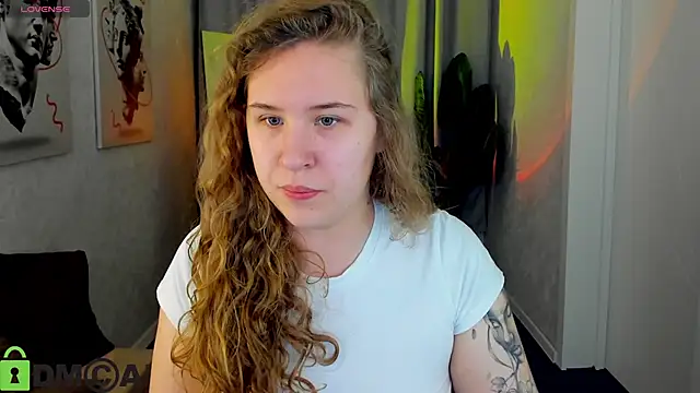 Elsie Cutties online show from May 2, 1:10 am