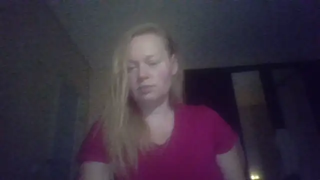 Snapshot of Faynoria chatting on October 18, 8:09 pm Faynoria online show from October 18, 8:09 pm