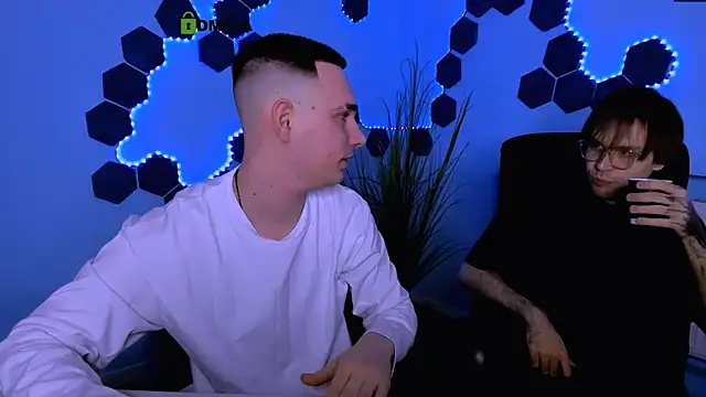 jason sweety online show from March 3, 7:42 pm