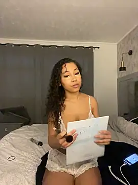 OliviaAshhh online show from April 14, 7:31 pm