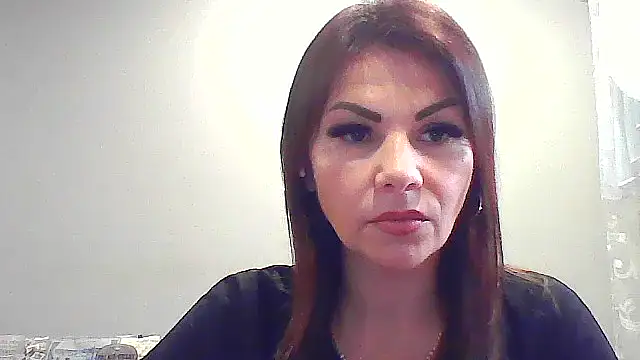 Snapshot of QueenCartyes chatting on October 8, 10:46 am QueenCartyes online show from October 8, 10:46 am