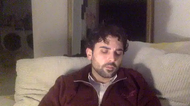 Snapshot of eauminerale chatting on February 6, 9:51 pm eauminerale online show from February 6, 9:51 pm