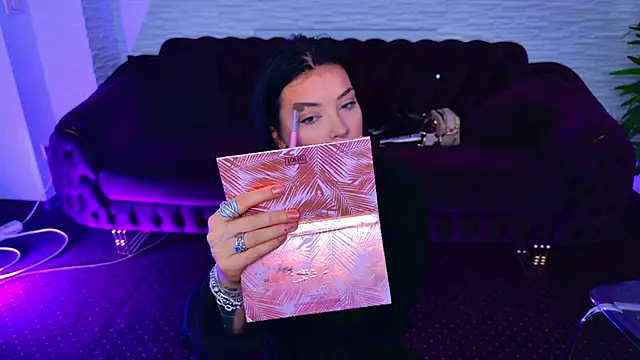 MeganSin  online show from February 16, 6:20 am