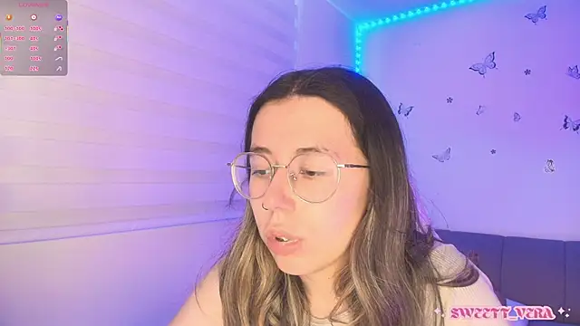 Snapshot of sweettvera chatting on June 4, 7:42 pm sweettvera online show from June 4, 7:42 pm