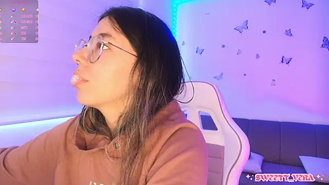 Snapshot of sweettvera chatting on June 5, 1:28 pm sweettvera online show from June 5, 1:28 pm