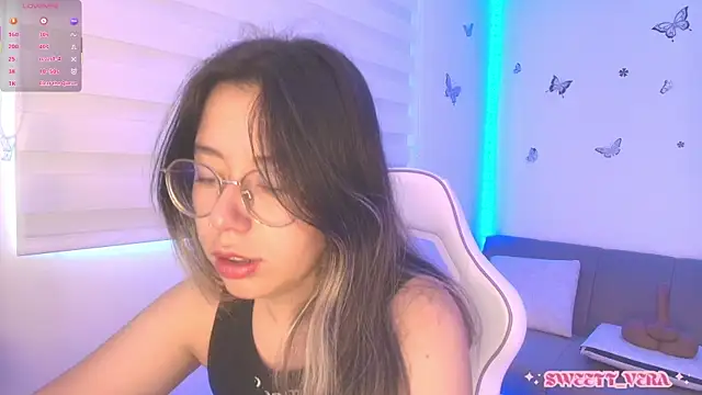 Snapshot of sweettvera chatting on July 29, 11:41 am sweettvera online show from July 29, 11:41 am