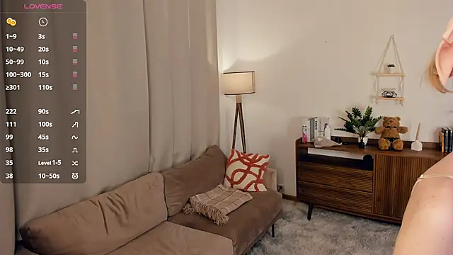 LaureMestler online show from March 7, 10:01 am