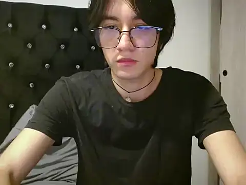 Snapshot of Matti_Mendez_ chatting on June 24, 11:26 pm Matti Mendez online show from June 24, 11:26 pm