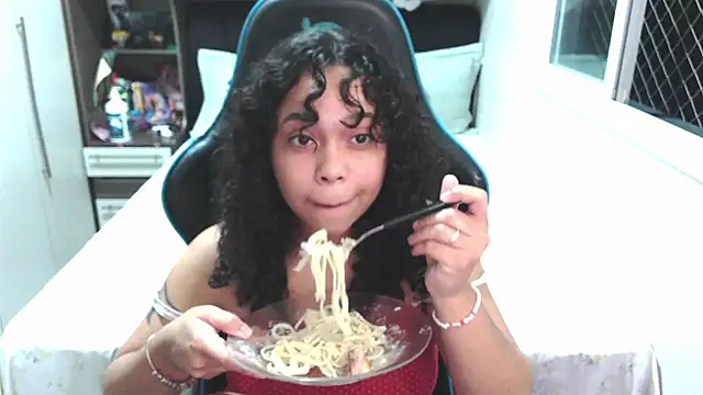 Snapshot of sweetamy326 chatting on July 2, 10:16 pm sweetamy326 online show from July 2, 10:16 pm