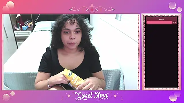 Snapshot of sweetamy326 chatting on July 19, 12:36 am sweetamy326 online show from July 19, 12:36 am