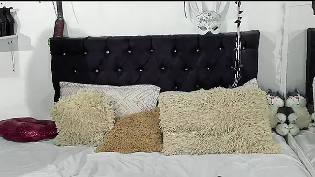 Snapshot of ValeryTatto chatting on May 11, 12:33 pm ValeryTatto online show from May 11, 12:33 pm