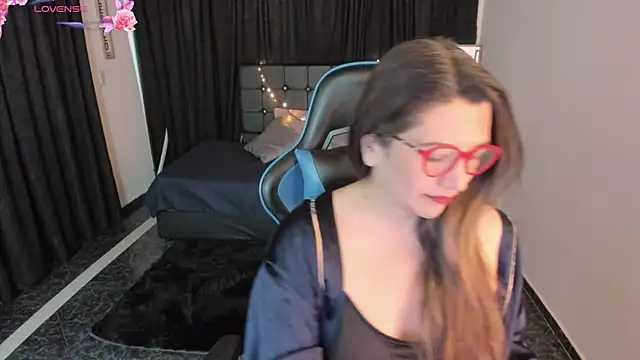 Hanna MA online show from October 24, 2:24 pm