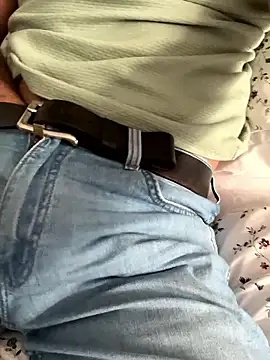 Snapshot of Scotipol chatting on October 25, 3:18 pm Scotipol online show from October 25, 3:18 pm