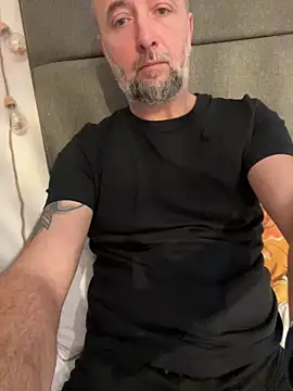 Snapshot of Scotipol chatting on February 27, 9:42 am Scotipol online show from February 27, 9:42 am