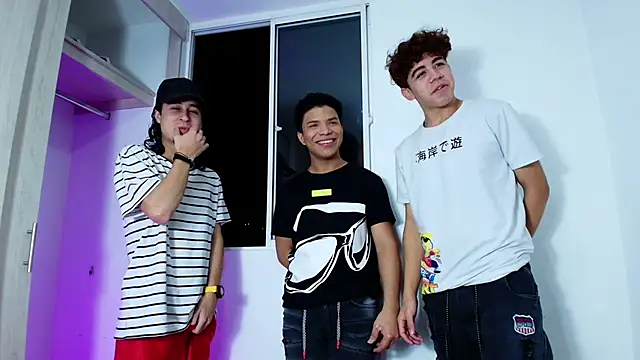 latin naughty boys online show from October 21, 12:55 am