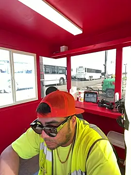 Snapshot of BobbyJames82 chatting on July 10, 1:36 pm BobbyJames82 online show from July 10, 1:36 pm