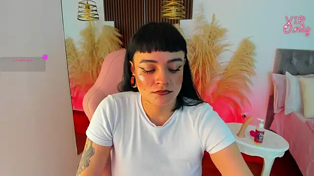 Snapshot of Antonela_vargas chatting on July 21, 12:18 pm Antonela vargas online show from July 21, 12:18 pm
