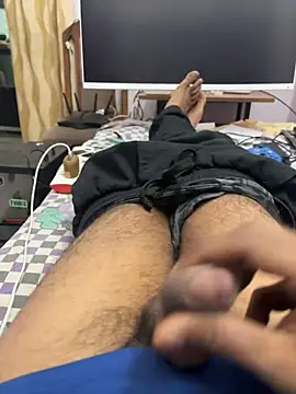 Snapshot of slaveboi9876 chatting on December 16, 3:44 am slaveboi9876 online show from December 16, 3:44 am