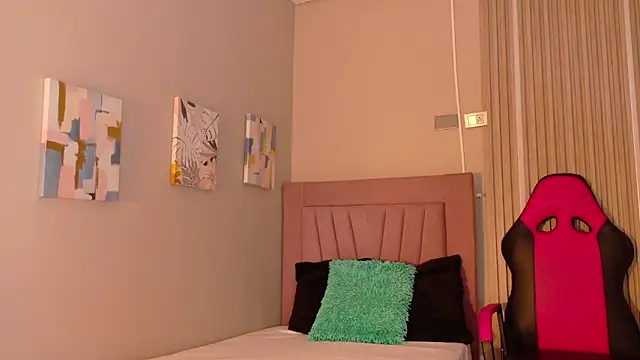 Snapshot of meli_peach1 chatting on November 23, 12:16 pm meli peach1 online show from November 23, 12:16 pm