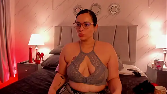 Michell Monet online show from November 27, 11:56 am