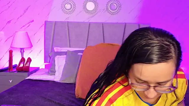 Snapshot of Michell_Monet chatting on June 17, 12:07 pm Michell Monet online show from June 17, 12:07 pm