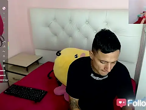 Snapshot of xx-kike-xx chatting on October 10, 1:21 pm xx-kike-xx online show from October 10, 1:21 pm