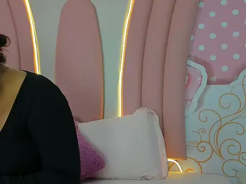 SofiaaBigBoobs online show from November 14, 12:04 pm