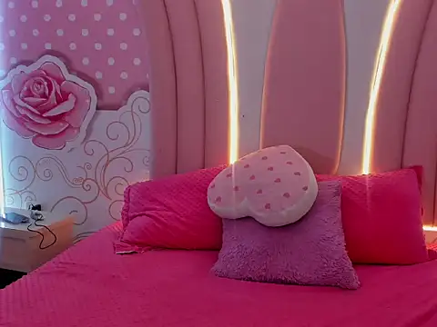 SofiaaBigBoobs online show from December 20, 1:07 pm