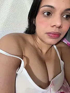 Snapshot of Anavalle chatting on June 10, 2:34 am Anavalle online show from June 10, 2:34 am