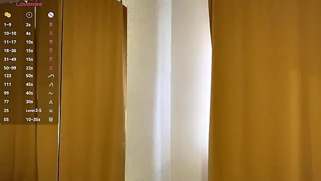 KrystinFunches online show from October 22, 8:03 am