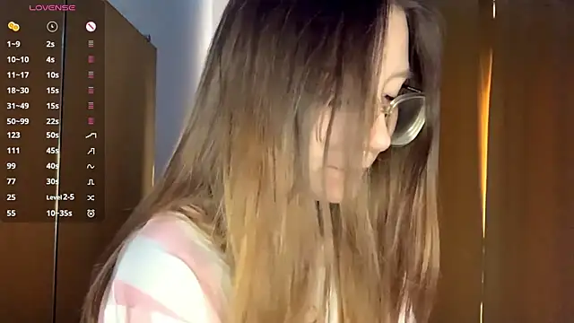 KrystinFunches online show from October 31, 8:15 am