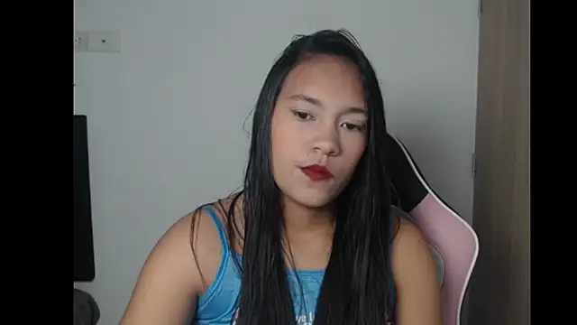 Snapshot of IsabellaSmith11 chatting on October 6, 5:10 pm IsabellaSmith11 online show from October 6, 5:10 pm