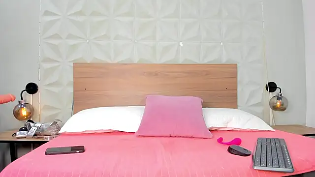 ValeryTrans  online show from February 7, 1:26 pm