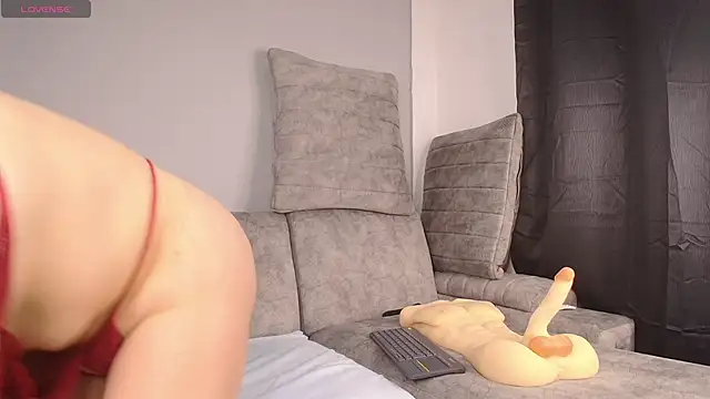 Snapshot of Isisharrison chatting on October 31, 10:22 pm Isisharrison online show from October 31, 10:22 pm