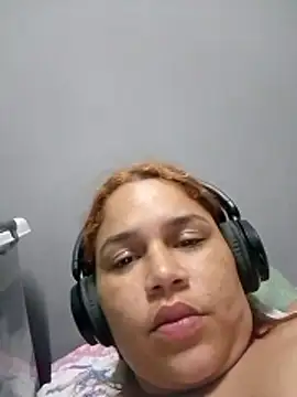 Snapshot of abysaenz chatting on October 24, 4:31 am abysaenz online show from October 24, 4:31 am