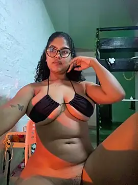 Snapshot of miiabrown18 chatting on June 11, 9:07 am miiabrown18 online show from June 11, 9:07 am
