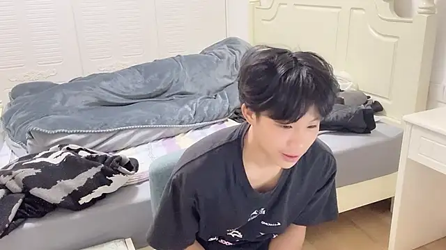 xwen2020 online show from November 28, 3:47 pm