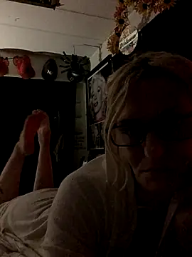 blondebarbiebae online show from December 3, 10:46 am