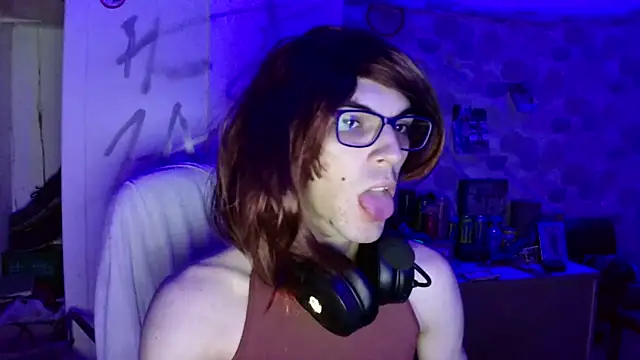 Snapshot of DairaxSissy_ chatting on September 28, 10:26 pm DairaxSissy online show from September 28, 10:26 pm